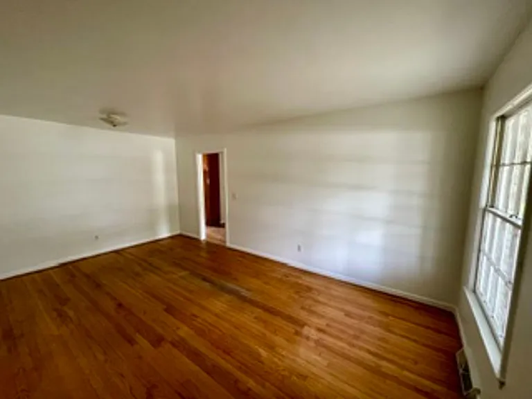 1509 Harbor View Rd #B — Photo 6