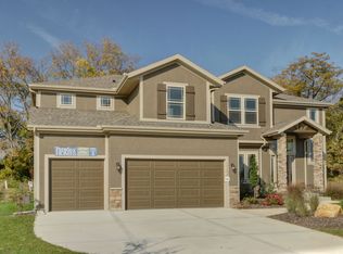 19686 W 116th Ter, Olathe, KS 66061
