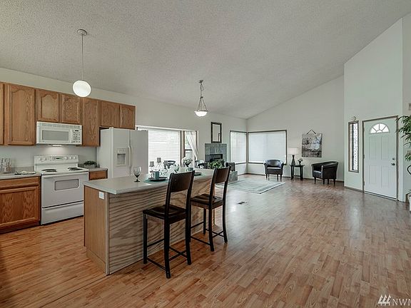 3rd image of 18723 10th Avenue Ct E