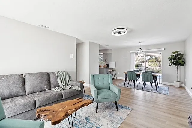 11199 Mayflower Rd — Photo 3