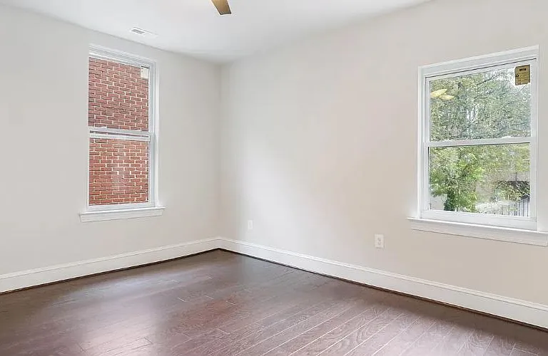 820 7th St NE #1 — Photo 13