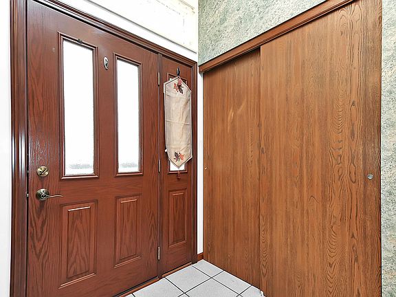 5th image of 5074 Flagstaff Ct