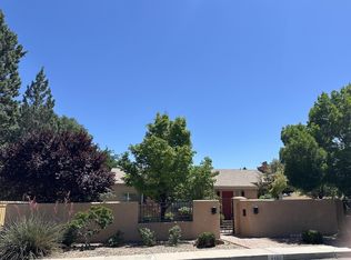4462 Avenida Del Sol NE, Albuquerque, NM 87110