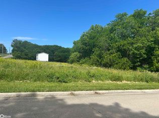 W Garfield St, Clarinda, IA 51632