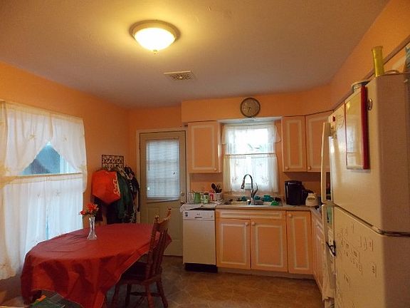 5th image of 1823 Morehouse Ave