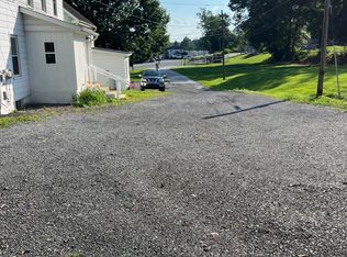 112 Park Ln, Lincoln University, PA 19352