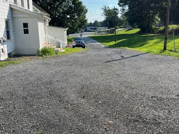 112 Park Ln