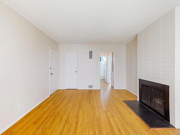 2nd image of 1536 Brockton Ave APT 6