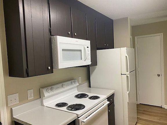 Stove, refrigerator & built-in microwave