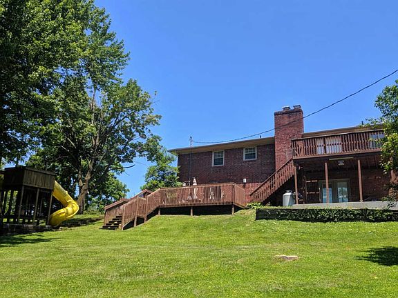 4th image of 1014 Idylwild Dr