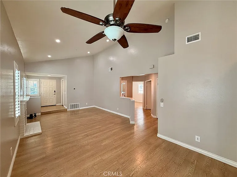 16206 Valleyvale Dr — Photo 4