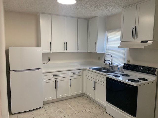 2nd image of 125 S Ocean Breeze
