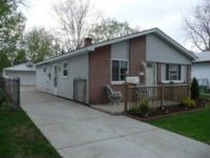 8104 Syracuse St, Taylor, MI, 48180