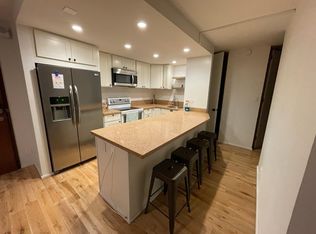1415 Punahou St APT 904, Honolulu, HI 96822