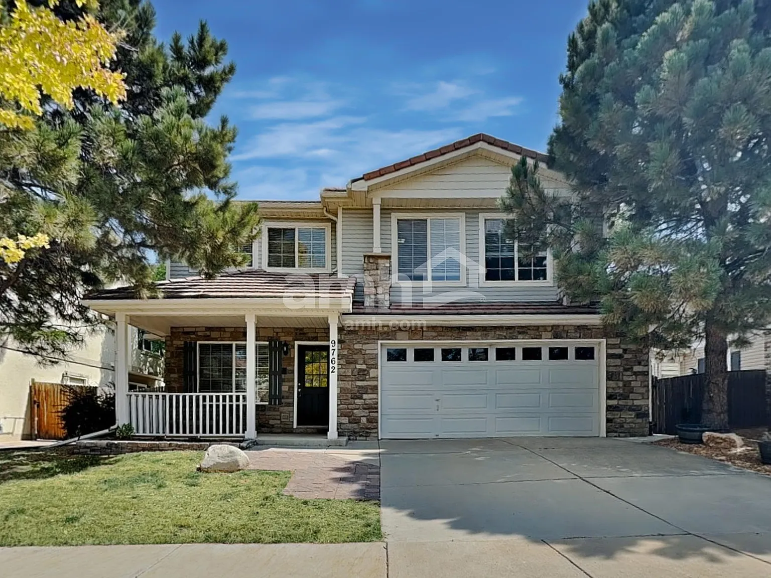 4 bed, 2.5 bath, 2509 sqft, $3,425 — Photo 1