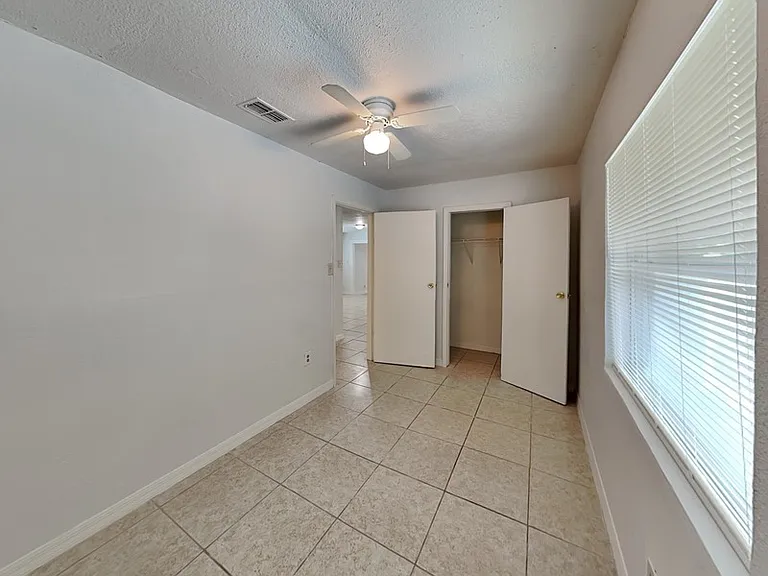 101 Samuel St — Photo 13