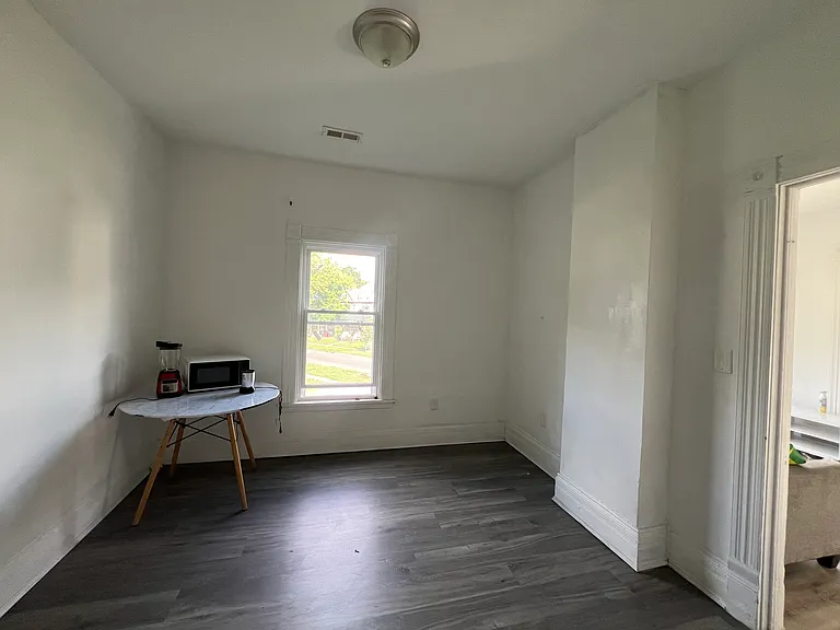 100 Davis St #2 — Photo 13