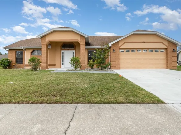 270 Waters Edge Dr, Kissimmee, FL 34743