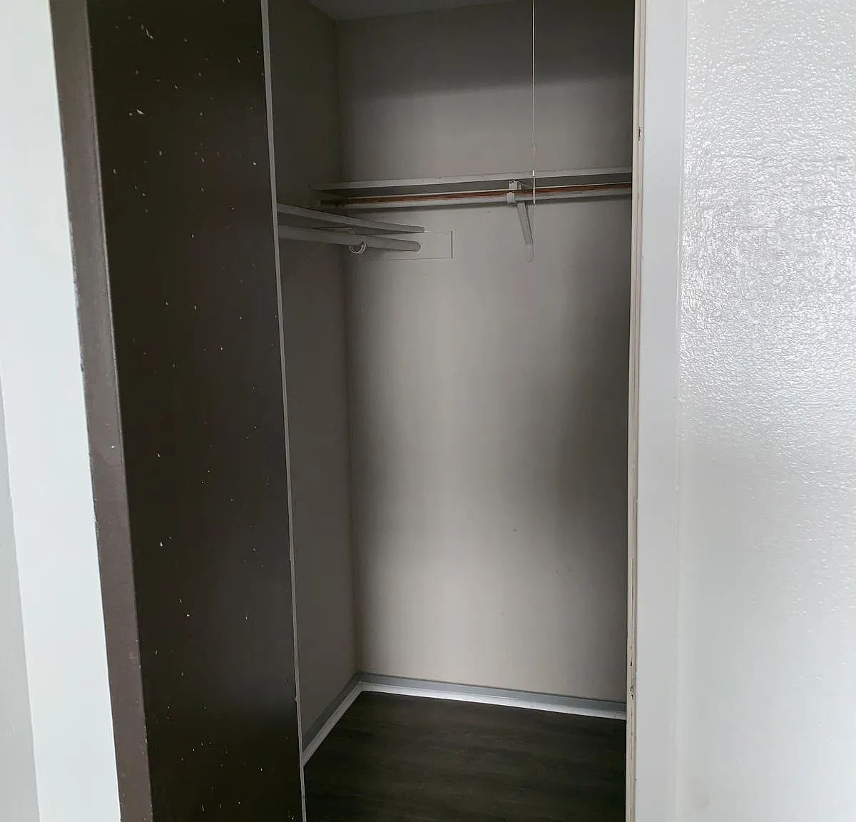 2 bed, 1100 sqft, $1,550 — Photo 2