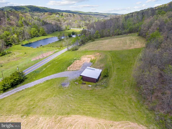 3020 Clear Ridge Rd, Clearville, PA 15535