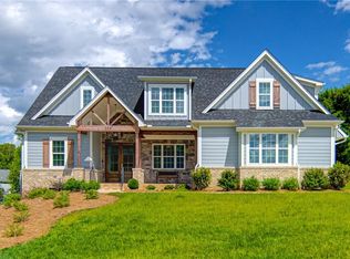 168 Wellington Ct, Advance, NC 27006