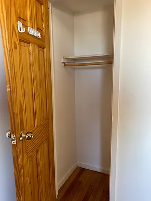 Rented by 18 REALTY | media 10