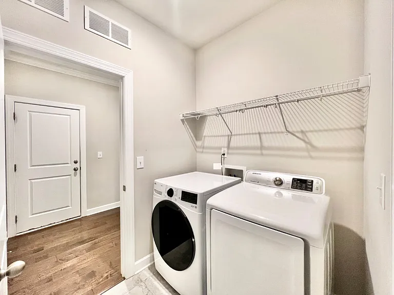 2108 Poplar Ridge Dr — Photo 22