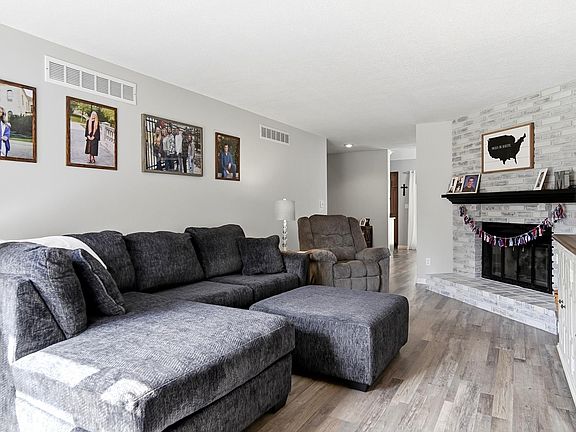 4th image of 5603 SW Foxcroft North Cir #2
