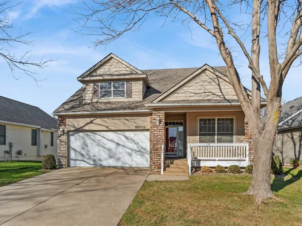 7955 Wistful Vista Dr Unit 12, West Des Moines, IA 50266