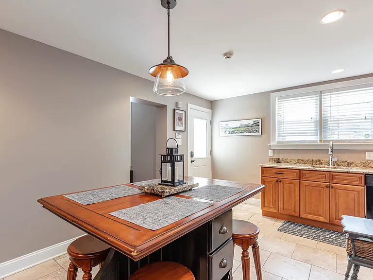 316 Spring Mill Ave — Photo 4