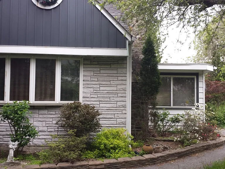 87 Fair St #1 — Photo 36
