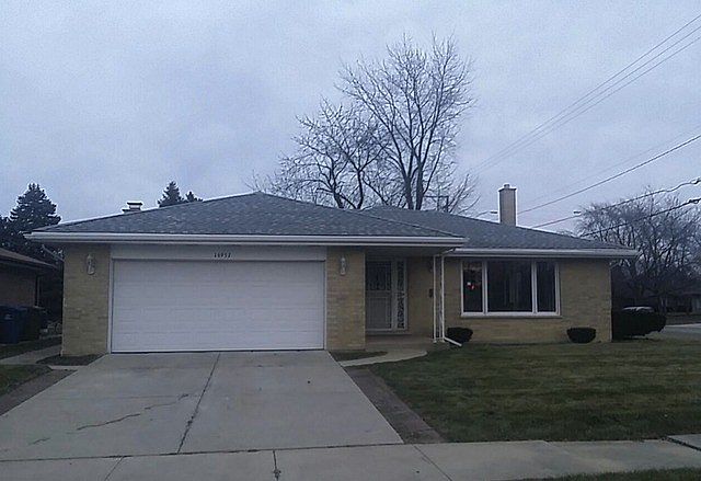 1st image of 16957 Greenwood Ave