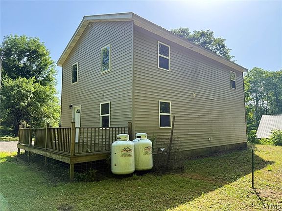 4th image of 631 Witzigman Rd
