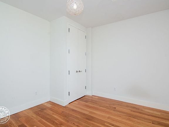 4th image of 871 Bergen St APT 4D