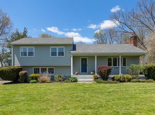 2 Conrad Cir, Wenham, MA 01984