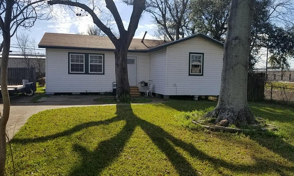 1st image of 406 S 37th St