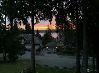 444 210th Ave NE, Sammamish, WA