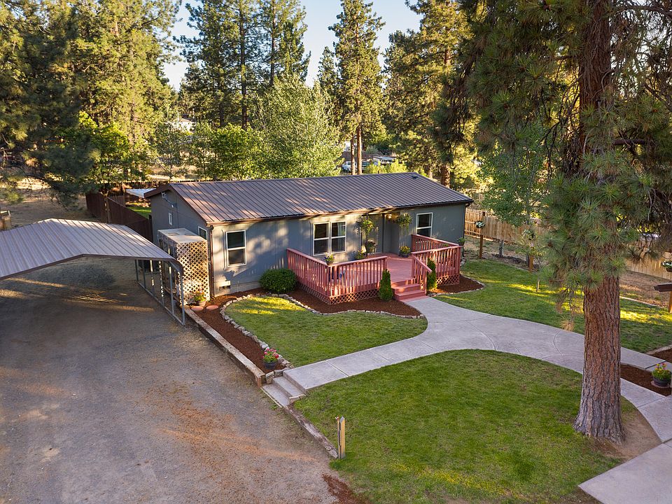 1st image of 19563 River Woods Dr