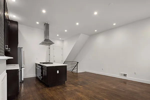 Sold by Compass | media 10