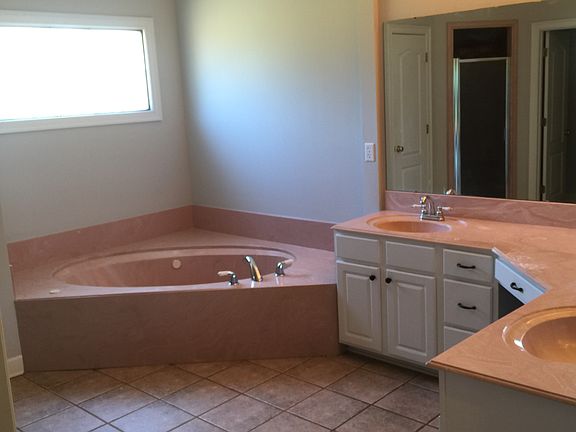 5th image of 1432 Auburn Woods Dr
