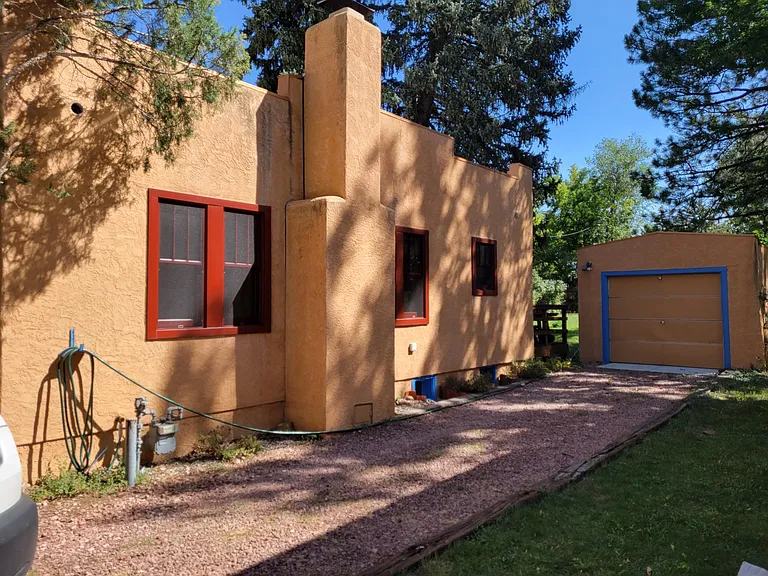 1225 Custer Ave — Photo 16