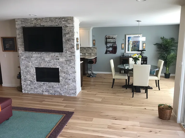900 E Bay Dr NE — Photo 8