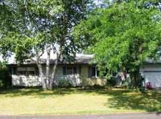 318 Howard St, Marshall, WI 53559