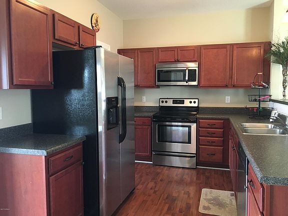 4th image of 2324 B Chavis Dr #B