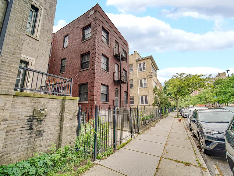 819 W Lawrence Ave #2 — Photo 4