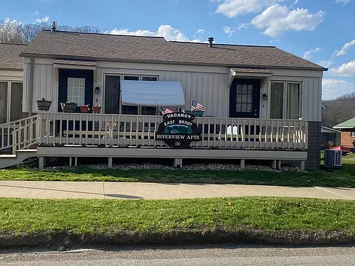 430 Kellys Way Photo 1
