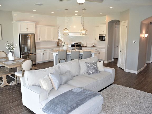 2nd image of 22223 E Creekside Dr