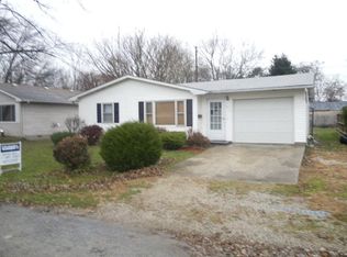 411 W 7th St, Georgetown, IL 61846