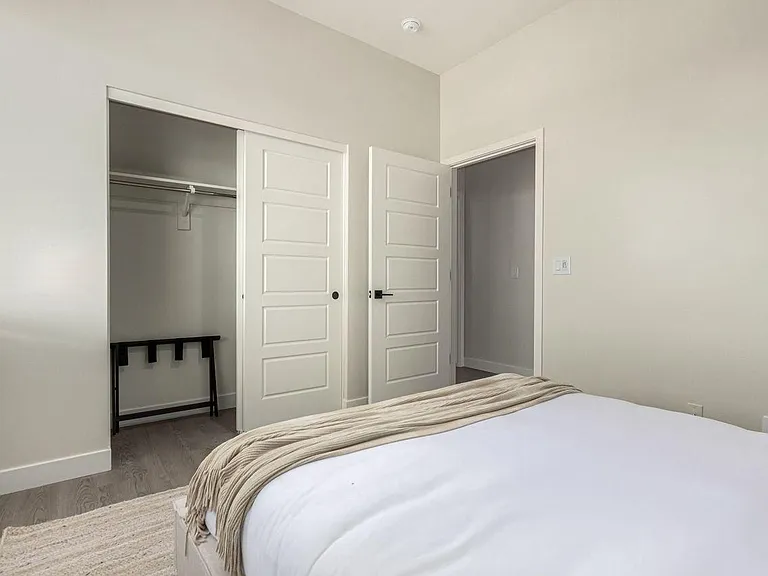 Pinnacle Vista Condominiums — Photo 34