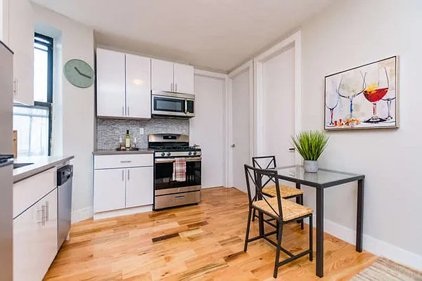 Rented by Bohemia Realty Group | media 11